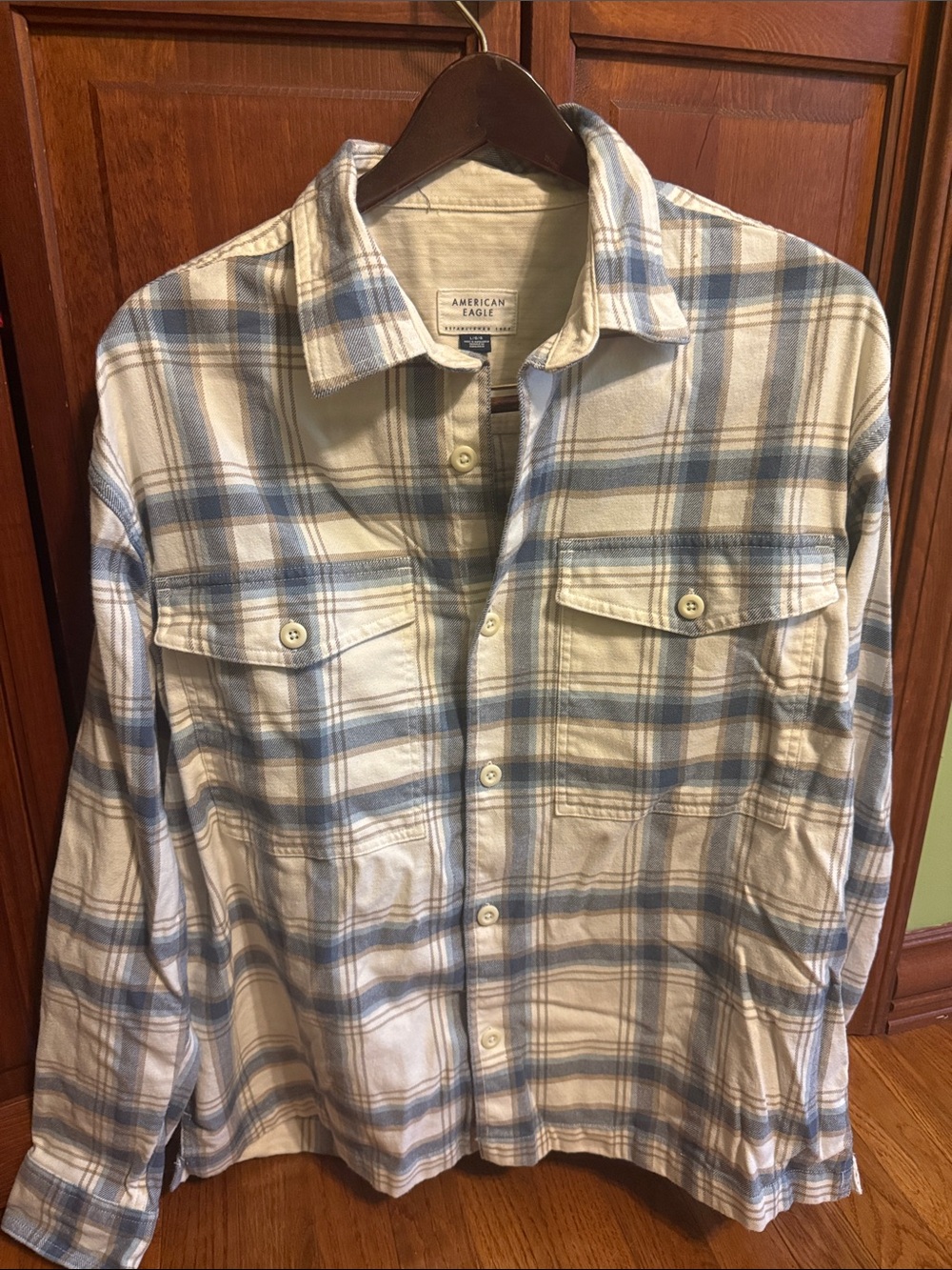 American Eagle Outfitters Light Blue & Cream Plaid Button-Down Shirt